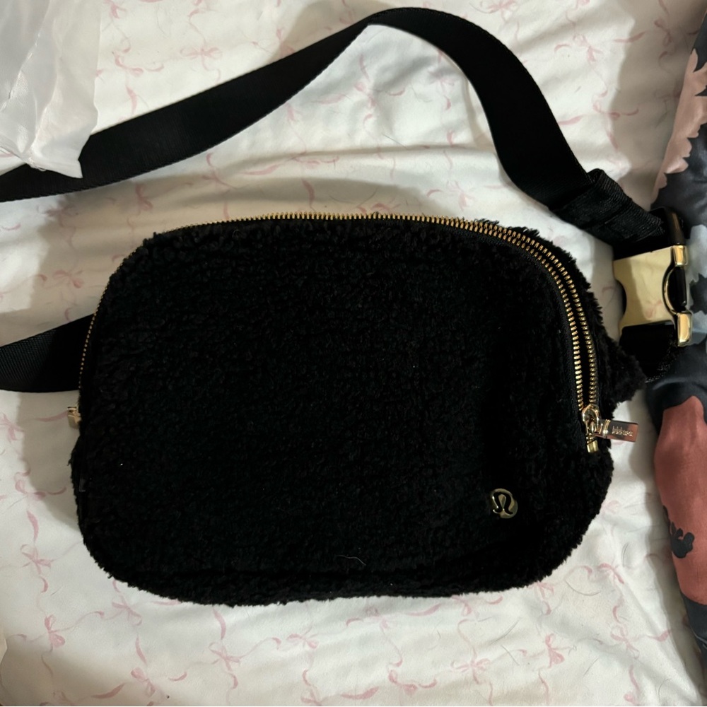 Black Sherpa Lululemon Belt Bag